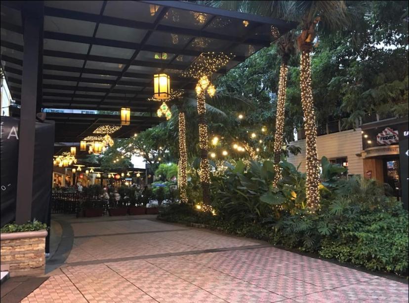Classy 2Br Suite At Eastwood City With Pool And City Skyline View マニラ市 エクステリア 写真