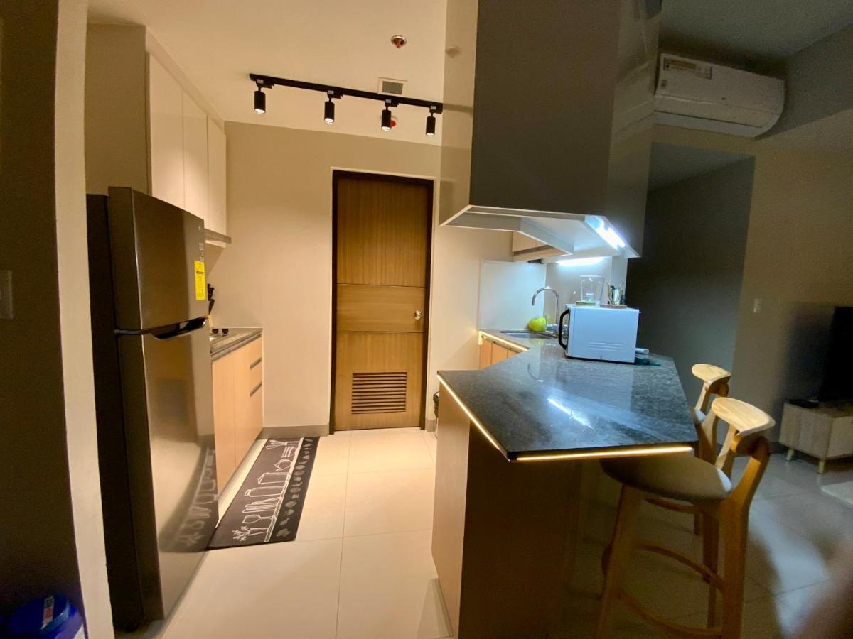 Classy 2Br Suite At Eastwood City With Pool And City Skyline View マニラ市 エクステリア 写真