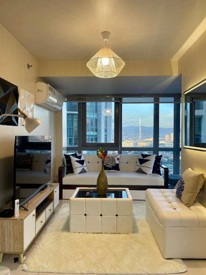Classy 2Br Suite At Eastwood City With Pool And City Skyline View マニラ市 エクステリア 写真